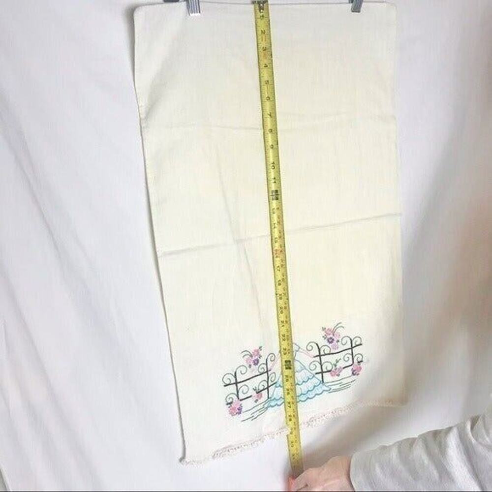 Bundle of 2 Vintage Antique Textiles Linens 1 Crosstitch Napkin 1 Pillowcase - Picture 10 of 11